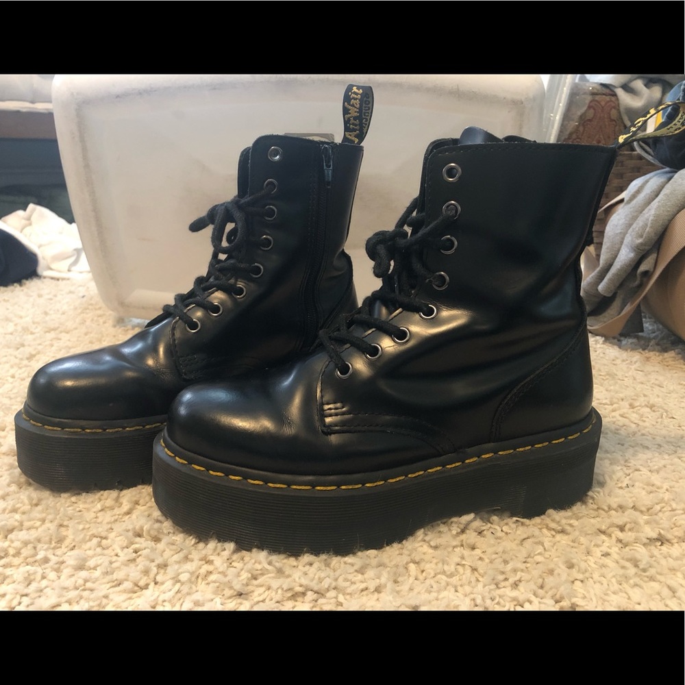 Doc Marten Jadon Platform black